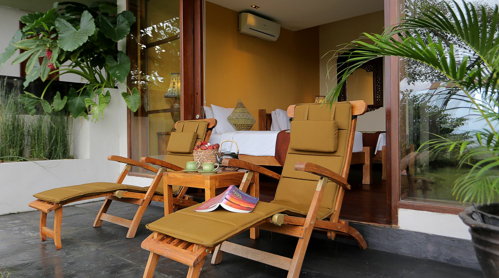 The Longhouse, Jimbaran - Bali Hotel Exterior photo